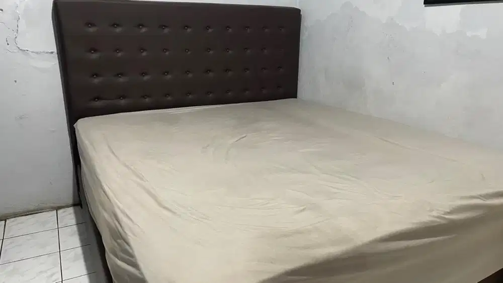Dijual Divan Kasur