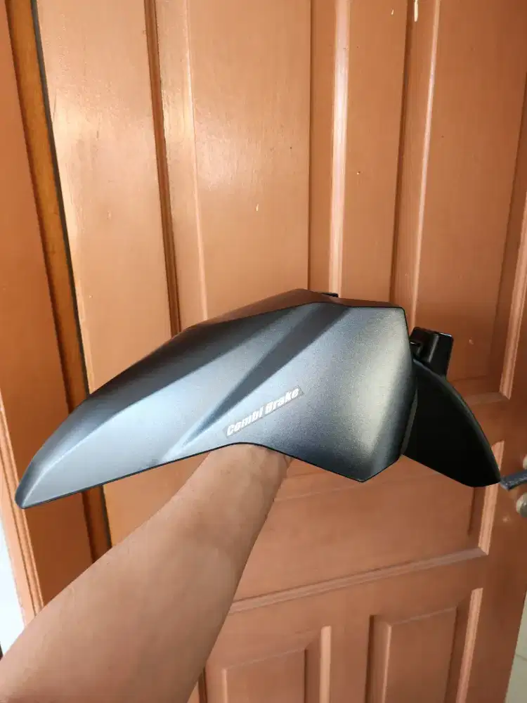 Spakbor Depan Hitam Doff Honda Vario 150 eSP