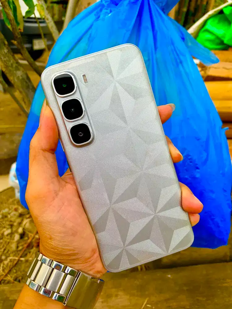 Infinix hot 60 pro plus 8+8/256-- baca deskripsi