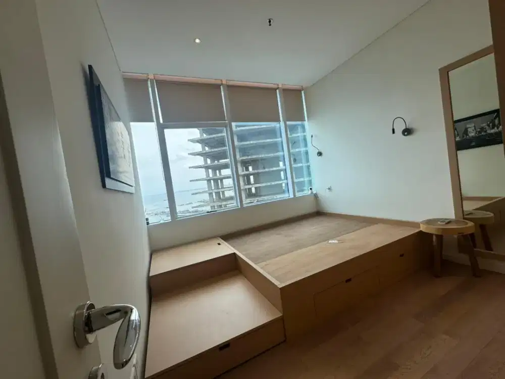 Regatta Apartemen Tower New York Full Sea View