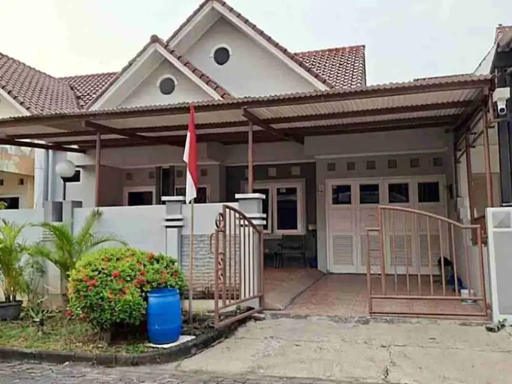 Rumah Graha Padma Semarang Barat
