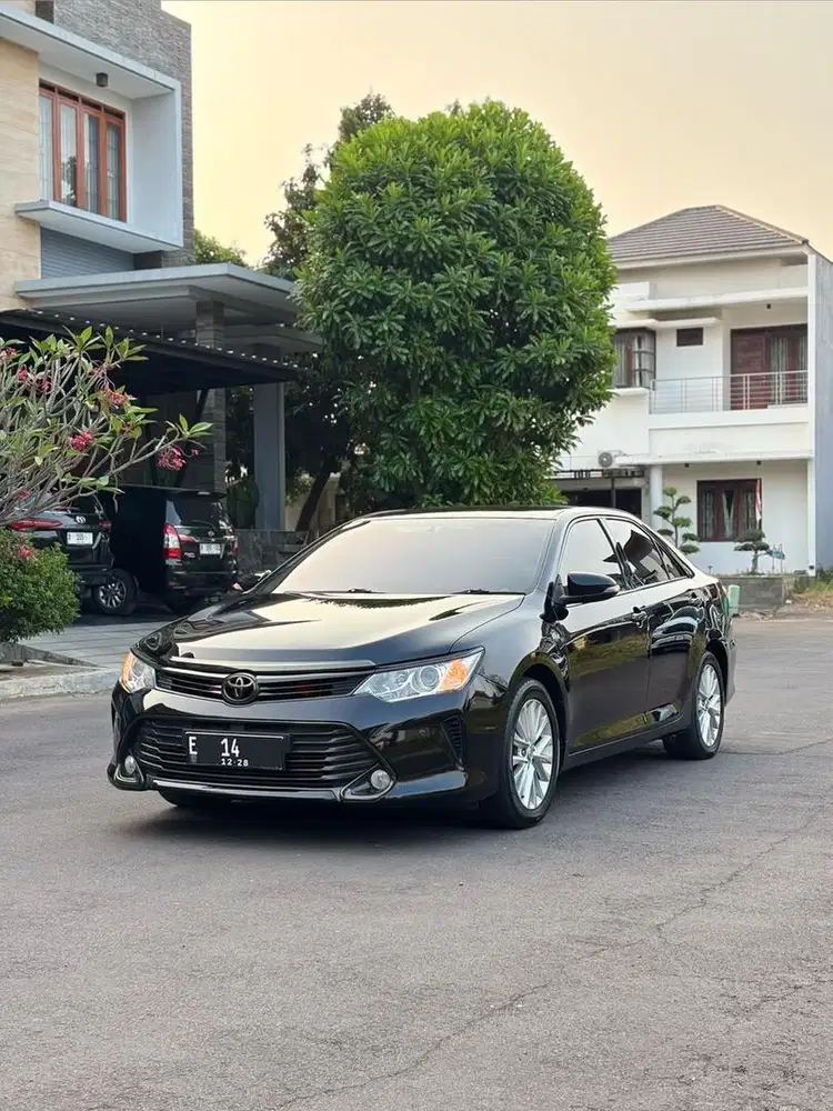 Camry 2.5 V AT 2016 ORIGINAL LOW KM