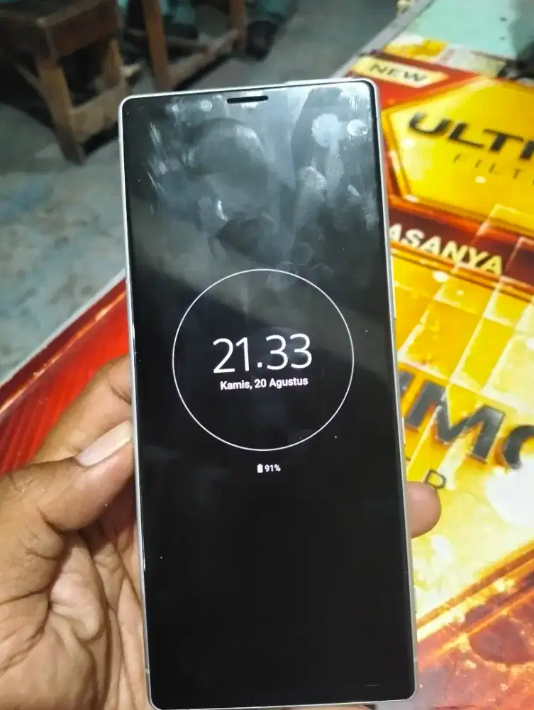 Sony Xperia 1 hp dan cas