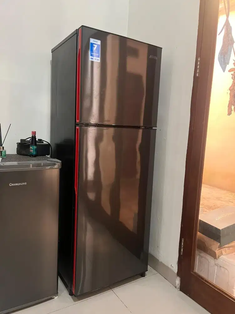 Kulkas AQUA 2 pintu