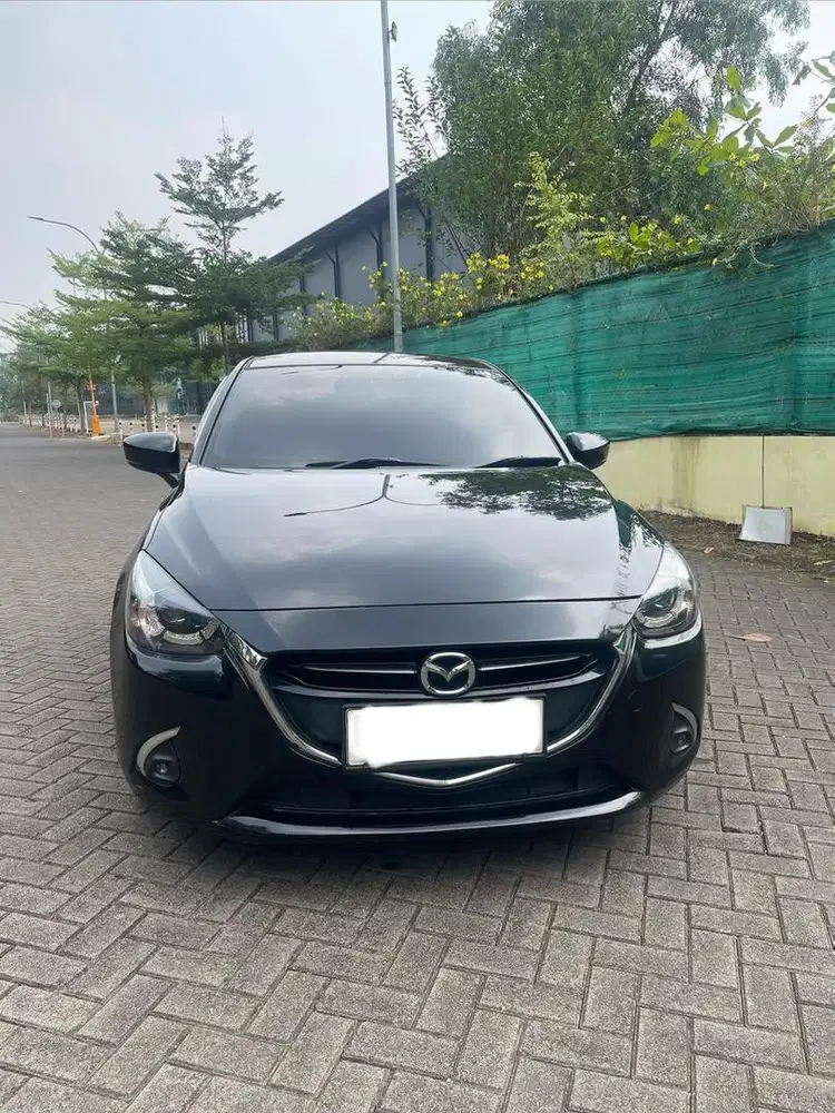 Mazda 2 skyactive R 2017