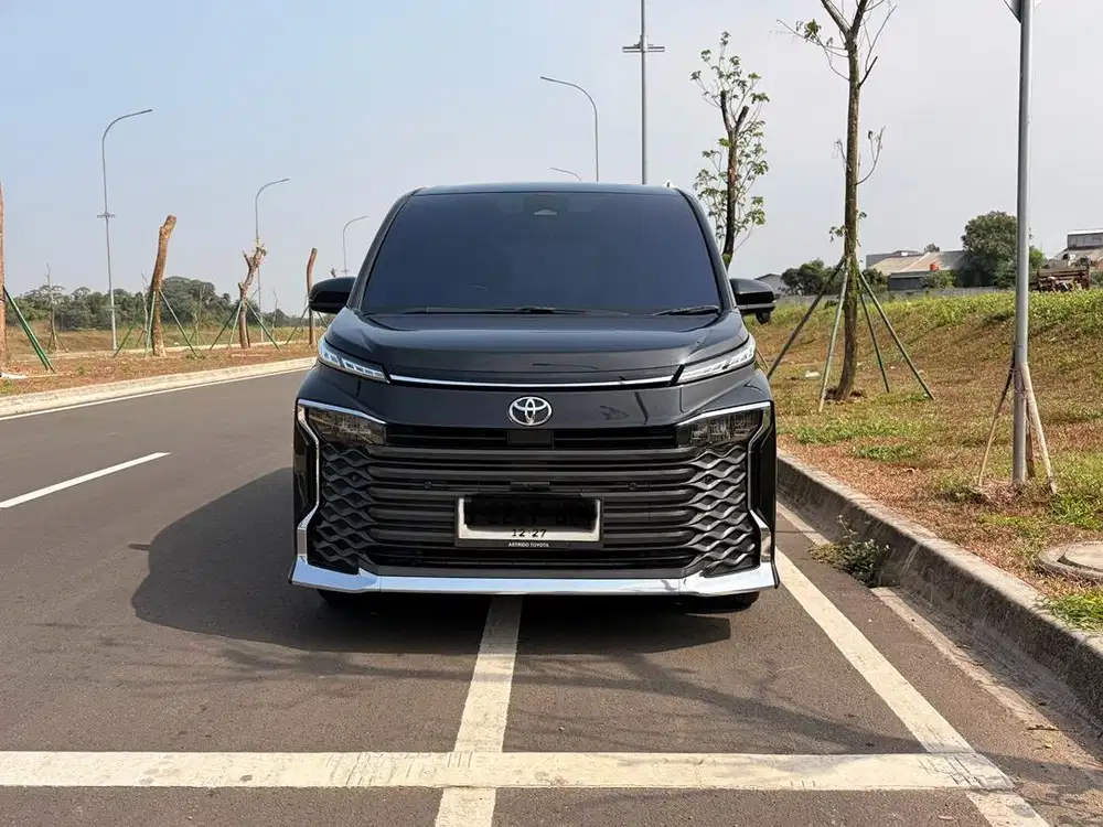 Toyota Voxy 2022 (Pribadi)