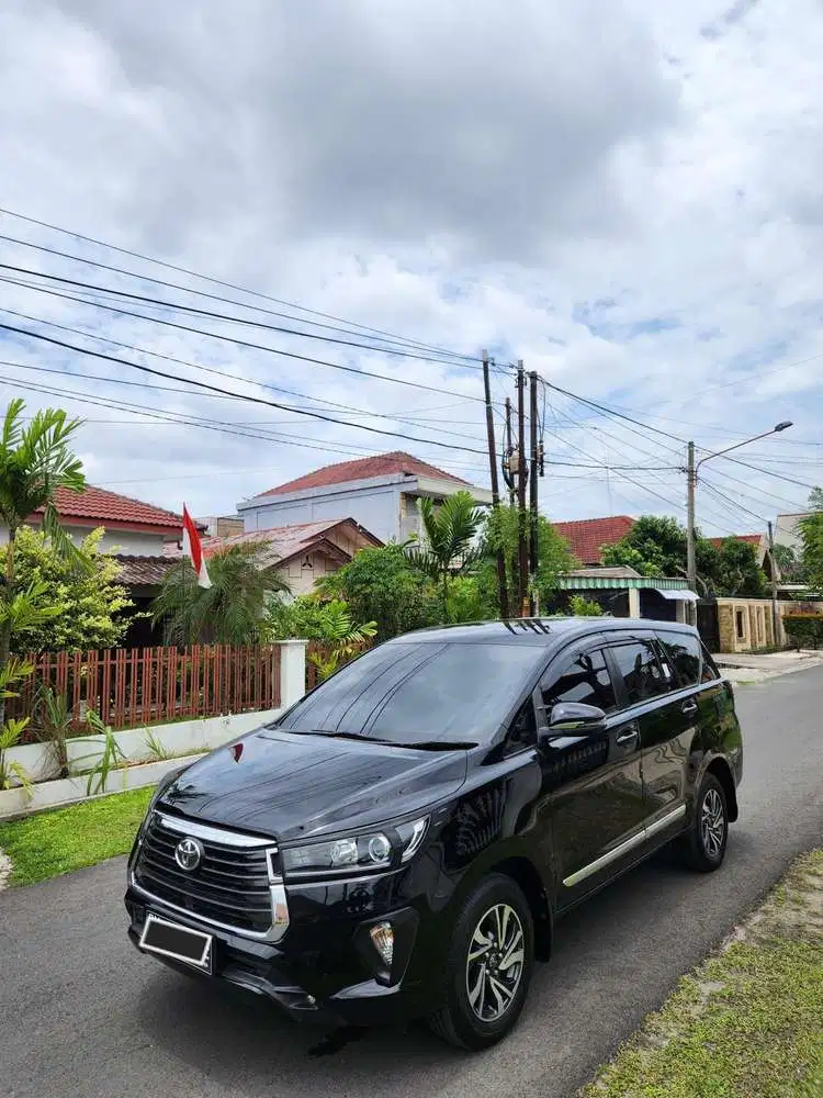 Toyota Kijang Innova V 2.4 Tahun 2022 A/T