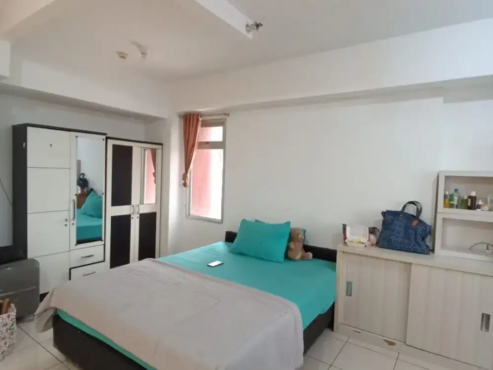 Sewa Apartemen Green Bay Pluit Tipe 2BR Renov Jadi Studio Full Furnish Tinggal Bawa Koper Saja
