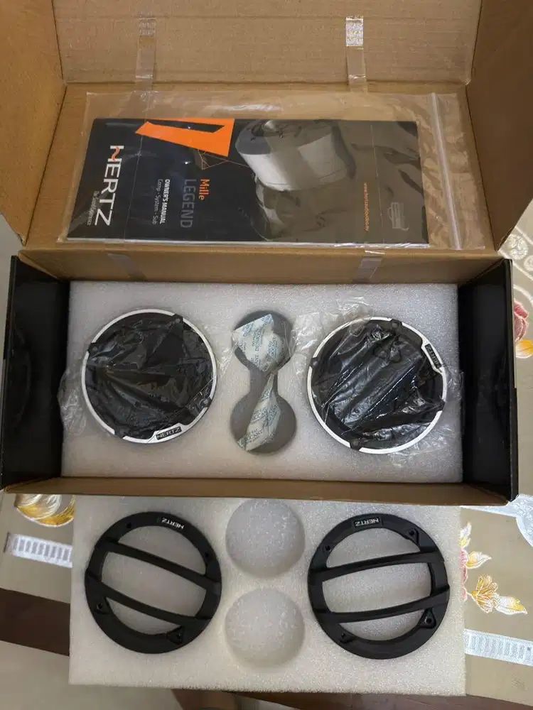 Midrange 700.3 dan Tweeter 280.3 Hertz MLK
