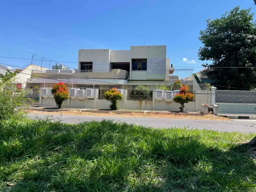 Jual Segera Rumah Strategis Selangkah dari Raya Kertajaya Indah