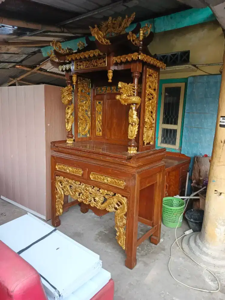 altar sembayang, meja sesembahan
