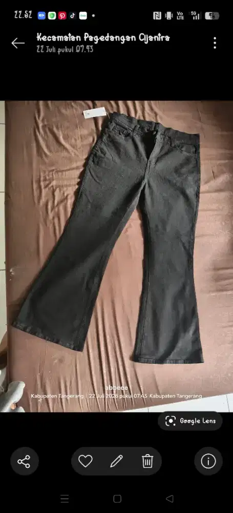 Kebesaran ,celana hitam size 31