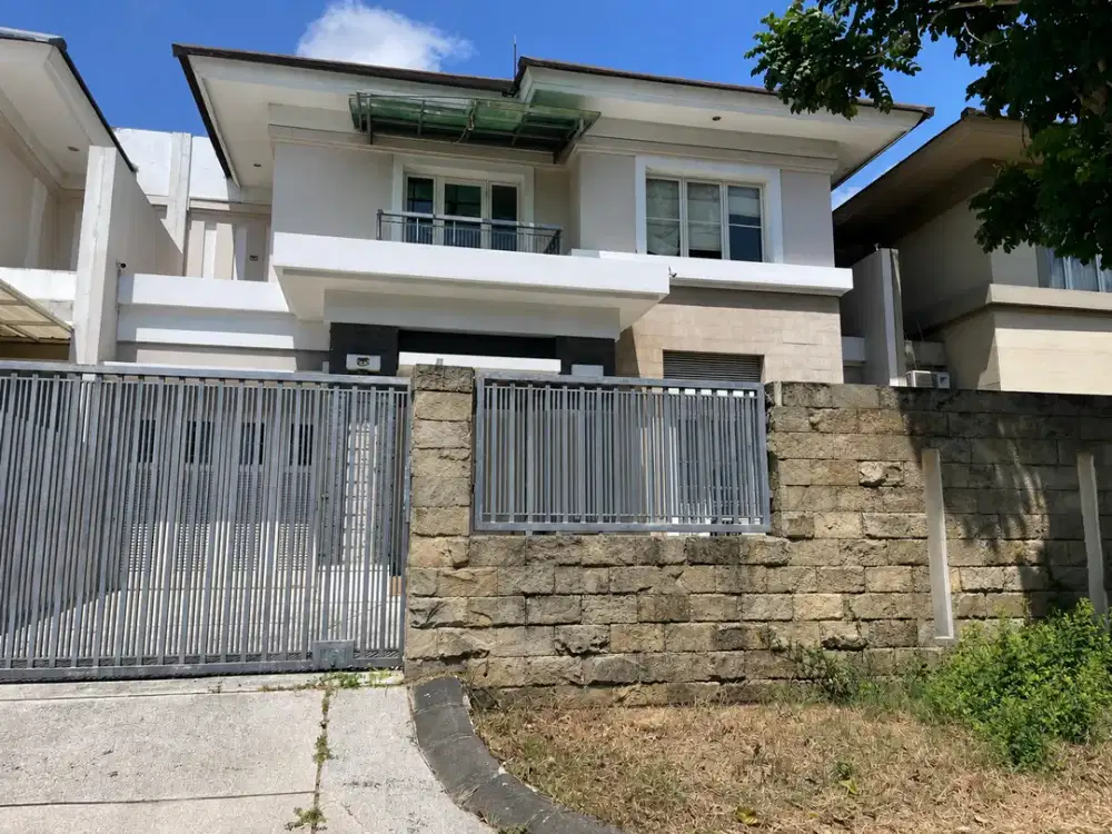 Jual Rumah 2 Lantai Strategis dekat Universitas ITS Hangtuah Superindo Galaxy Mall