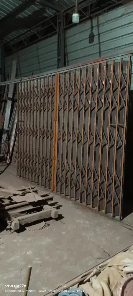 Pintu harmonika