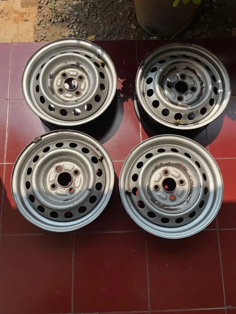 Velg Kaleng Inko R14