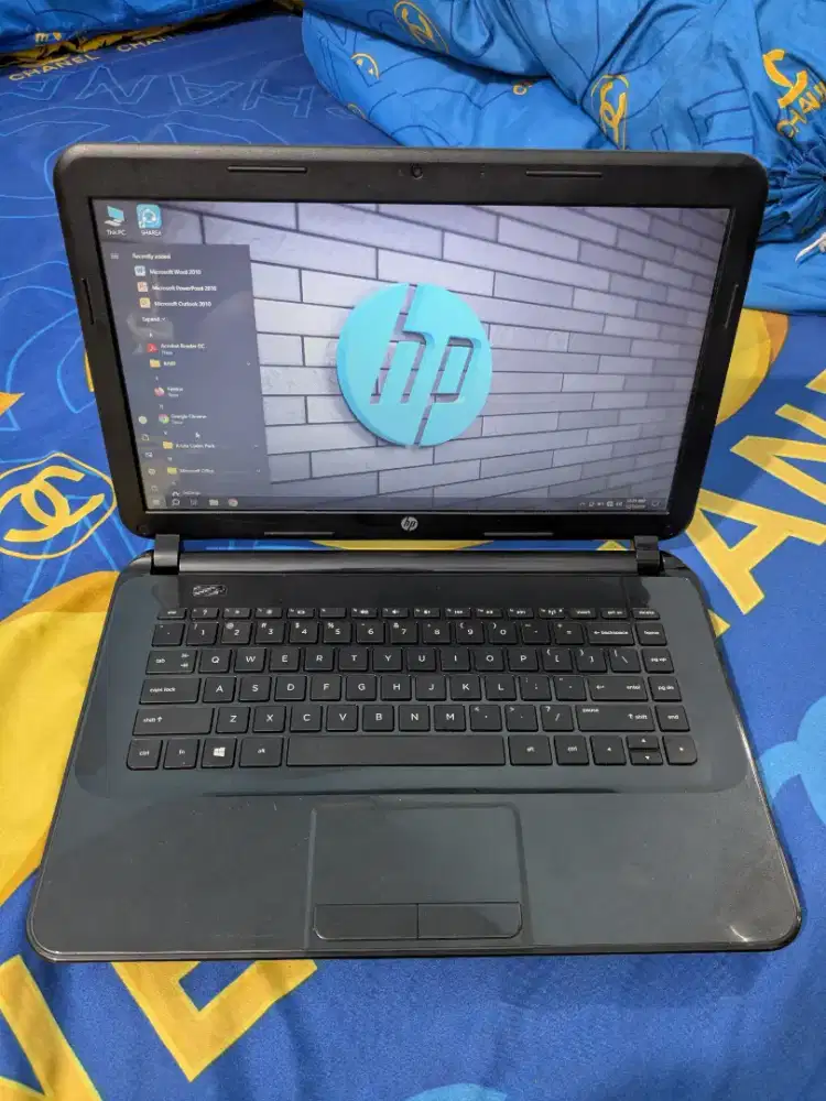 Laptop HP 14-D040TU Celeron Ram 4 Normalan Tinggal Pake
