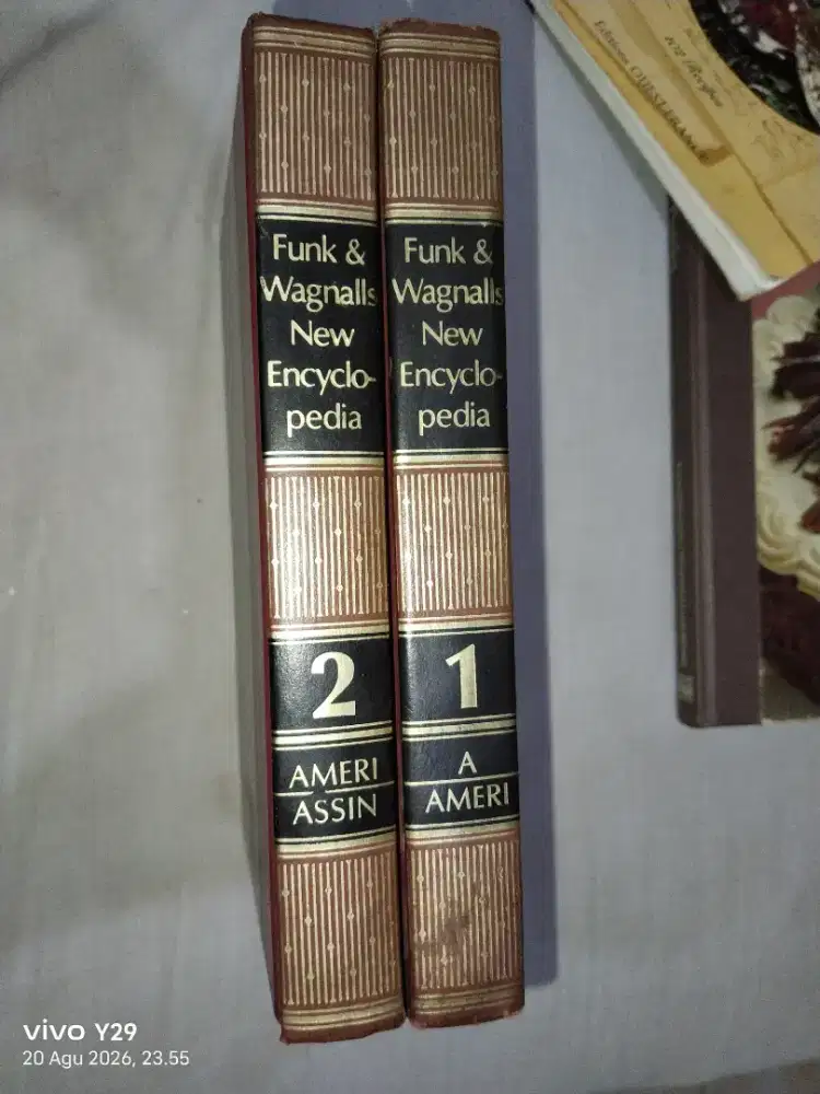 Funk wagnalls encyclopedia