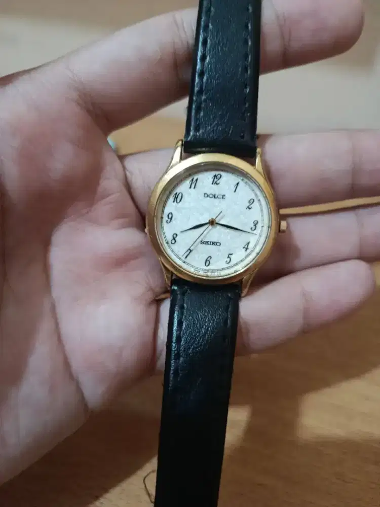 Jam tangan Seiko Dolce jdm