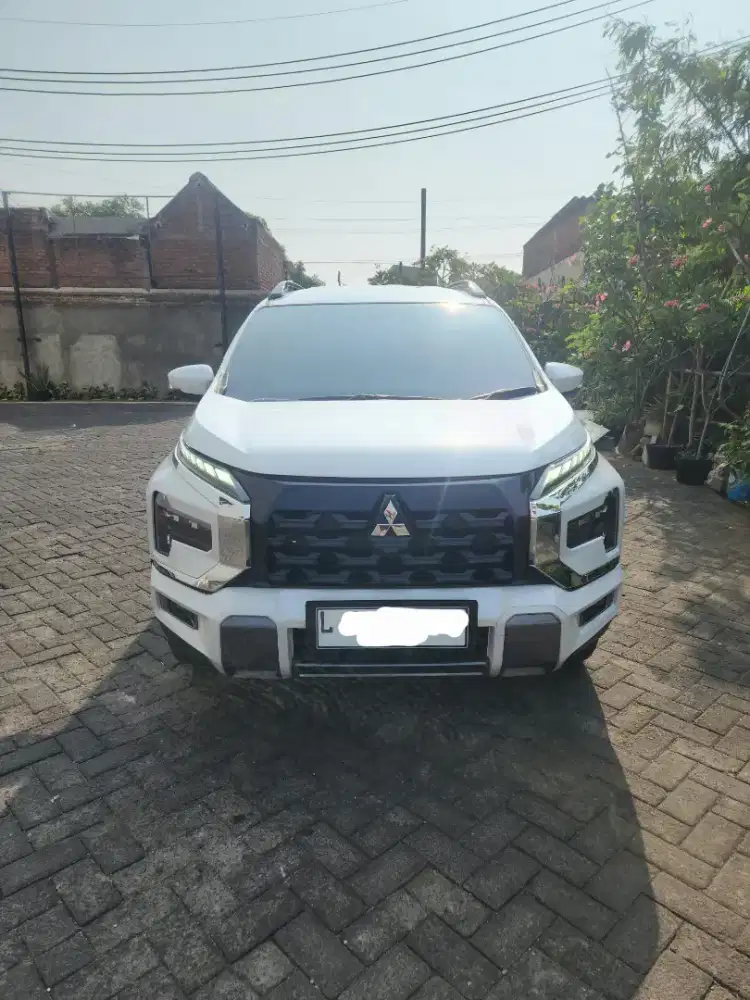 Xpander cross 2025.. New Model