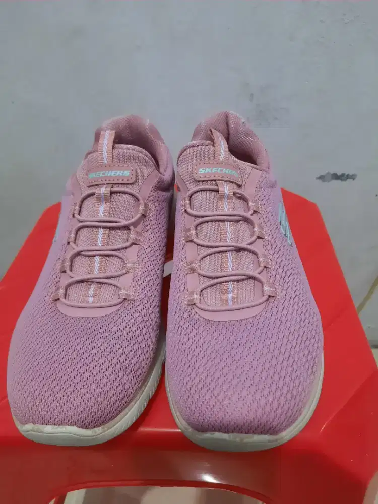 Sepatu Skechers Wanita Pink 27 cm slip on