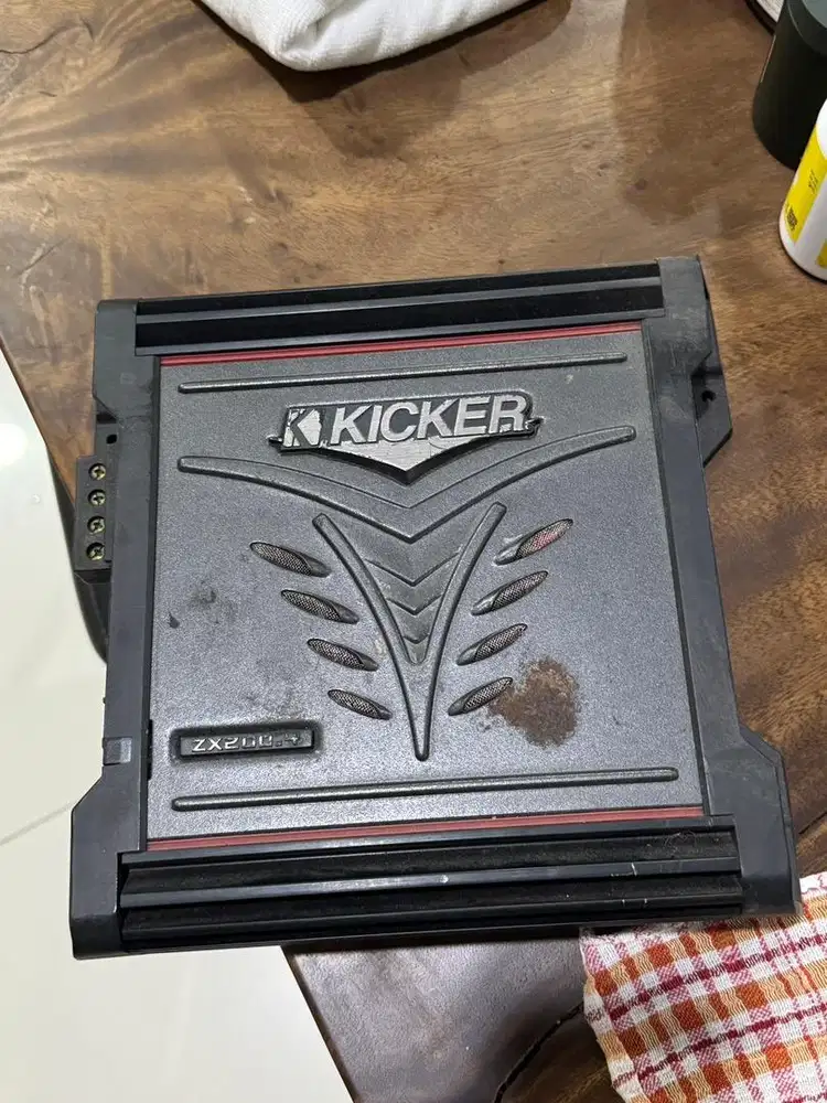 power kicker 4 channel zx 200.4