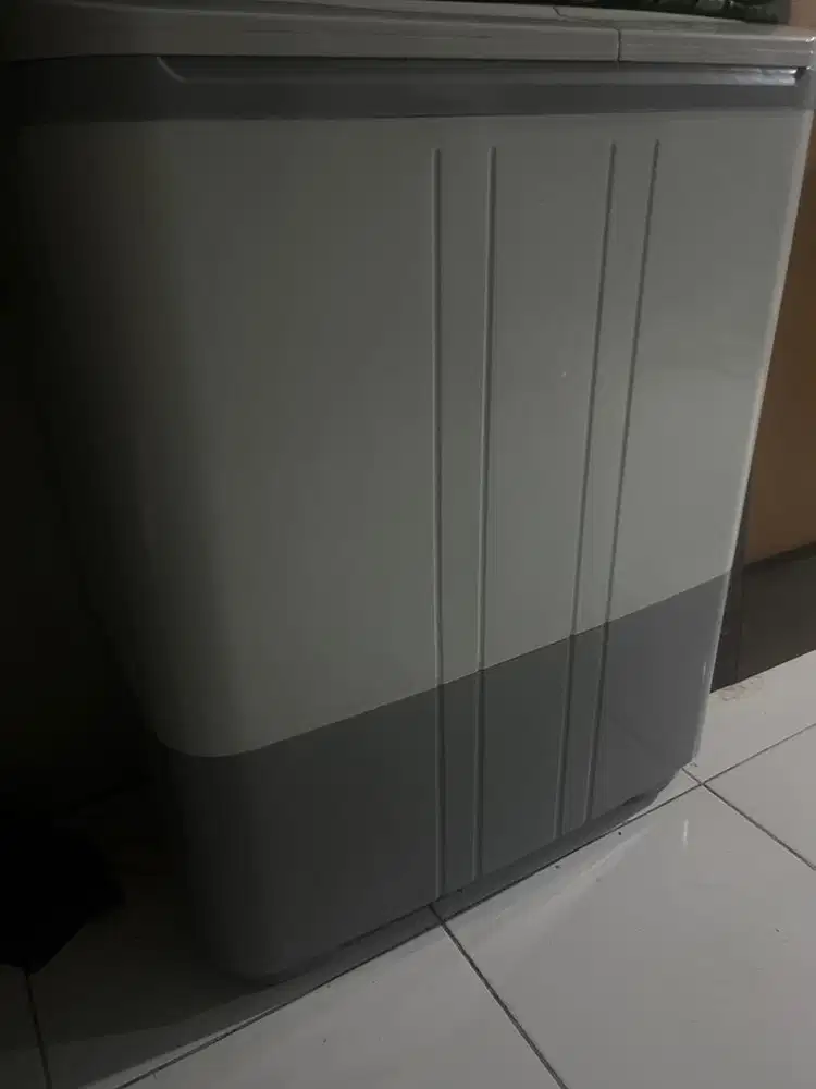 Mesin cuci bekas