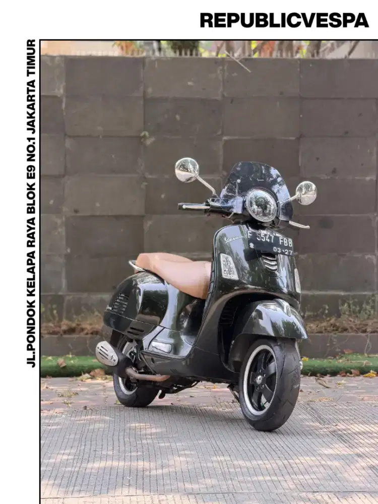 DIJUAL PIAGGIO VESPA GTS 150 3V TAHUN 2016 RARE COLOUR!