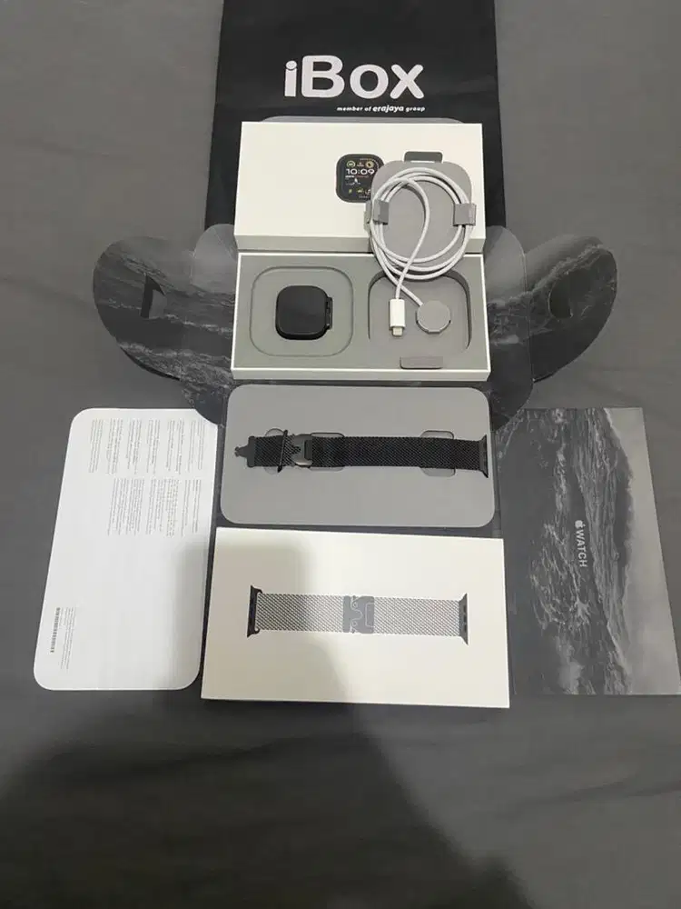 Apple watch Ultra 2 Titanium Black Milanese loop IBOX Resmi Garansi on