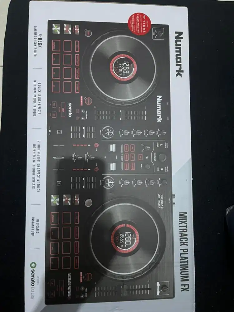 Alat DJ Numark Mixtrack Platinum FX