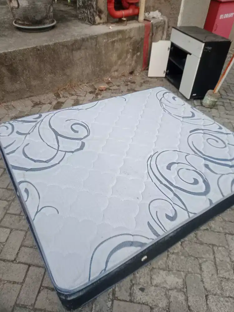 Kasur springbed mewah