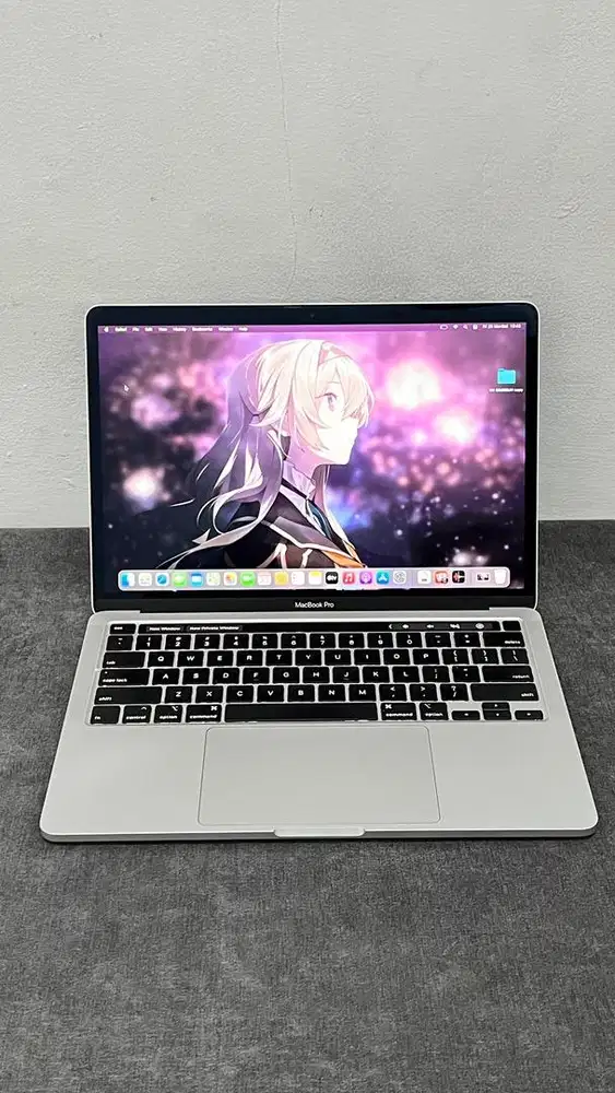 Macbook pro 2020 i5 16/512Gb