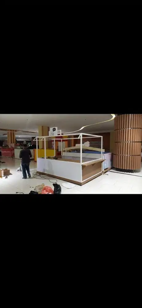 Dijual booth bekas mall