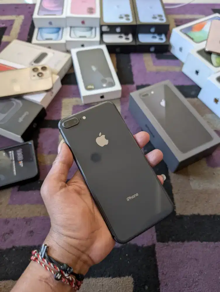 iPhone 8 Plus 64Gb ex iBox