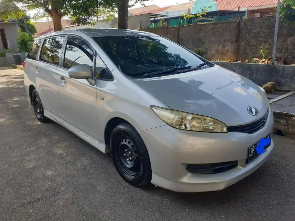 Di jual Toyota Wish 1,8 tahun 2010