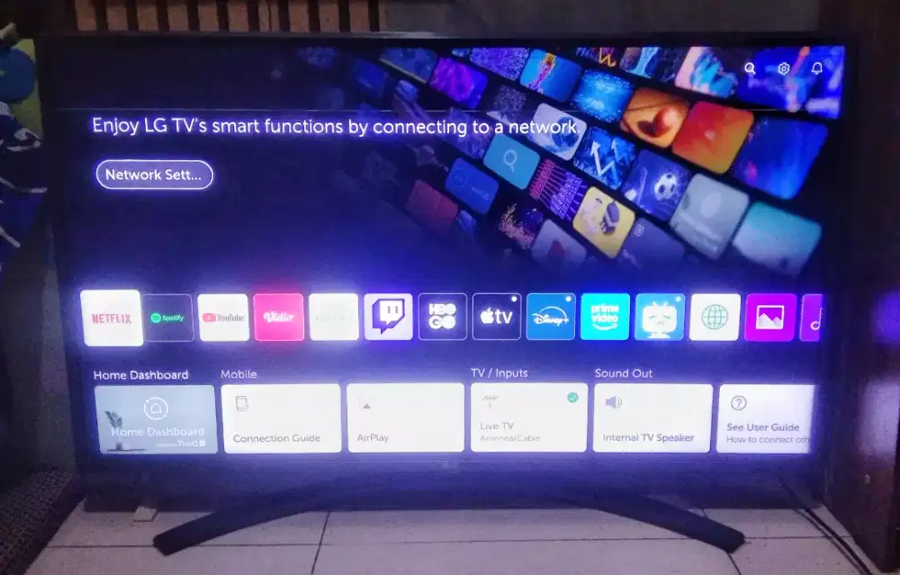 TV LED LG 43 INC SMART ANDROID&DIGITAL TV#Minus Garis Sedikit# BAGUS