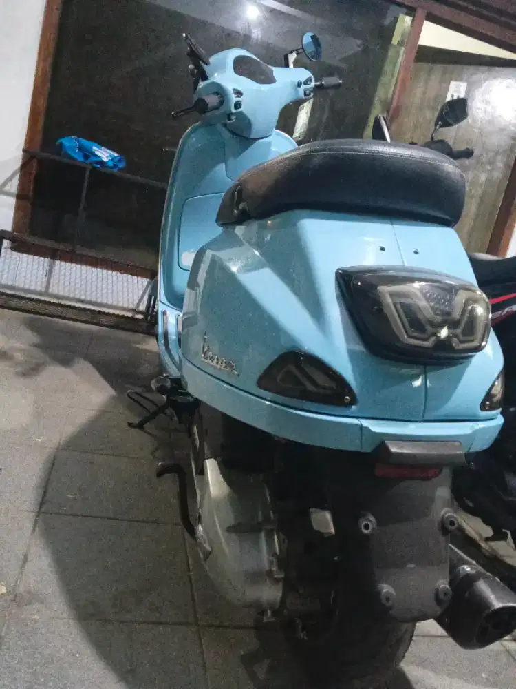 Vespa LX iget 2021 led birunya cinta