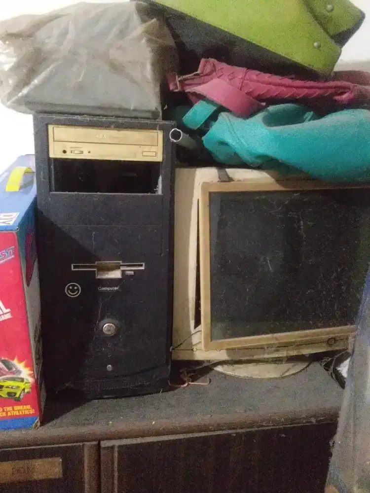 Jual beli komputer rusak