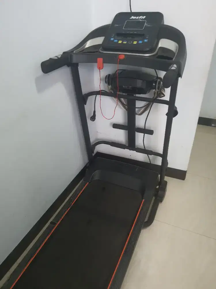 Treadmill Elektrik Jezfit ID-002M Bekas