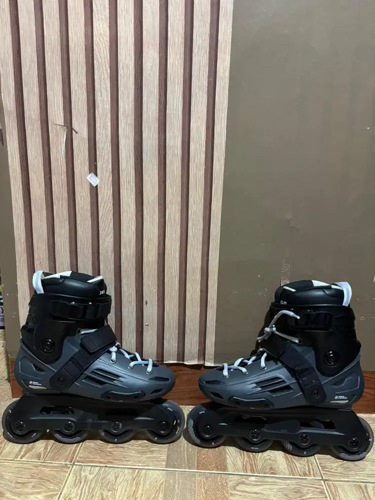 Sepatu Roda Oxelo MF140 size 39/40