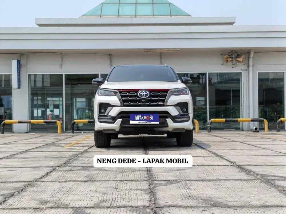 Toyota Fortuner 2.4 VRZ TRD 4x2 AT 2021