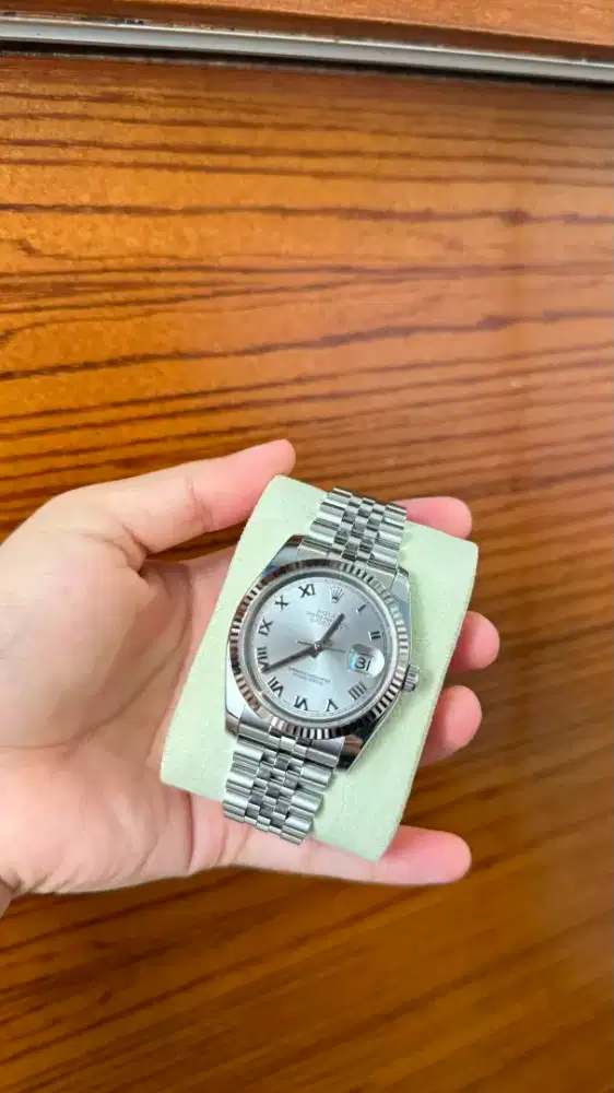 ROLEX OYSTER PERPETUAL DATEJUST
