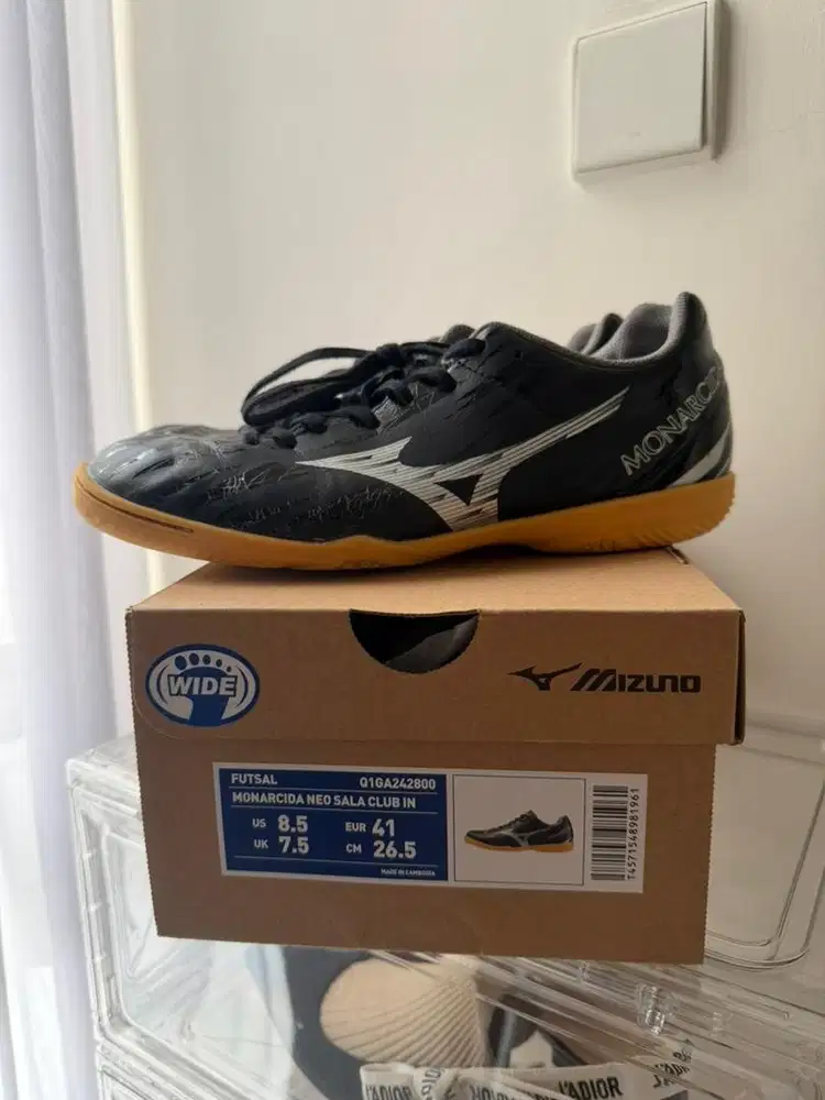 Mizuno Monarcida Neo Sala Club IN Wide 'Black Gum' Sepatu Futsal