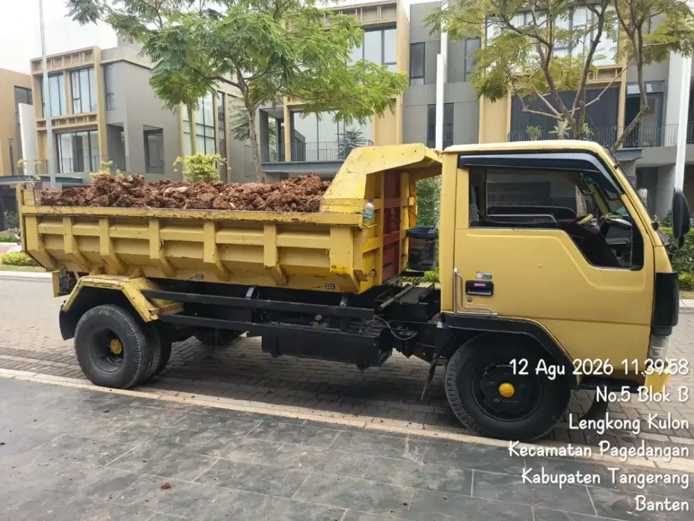 Jasa buang puing dan pengurugan tanah