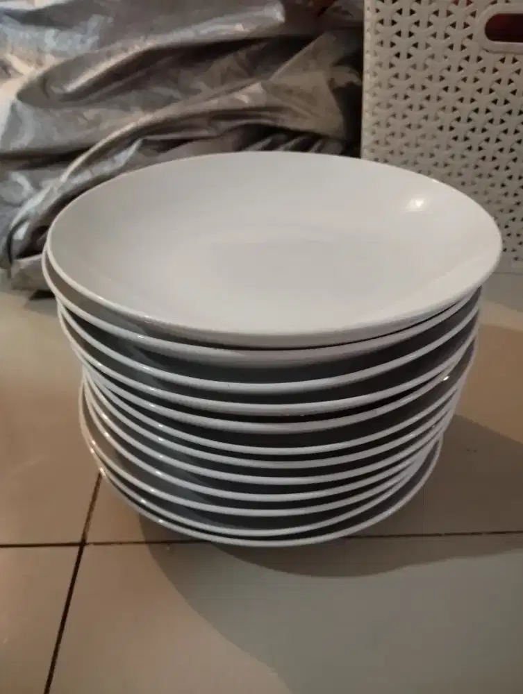 Piring Makan 1 Lusin