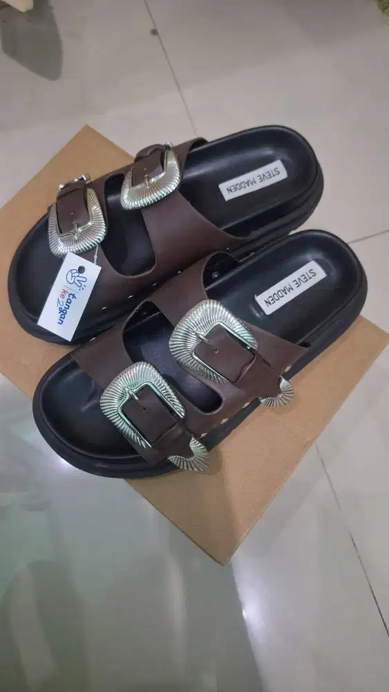 Steve Madden Sandal Slide Brown Buckle Kondisi Bagus