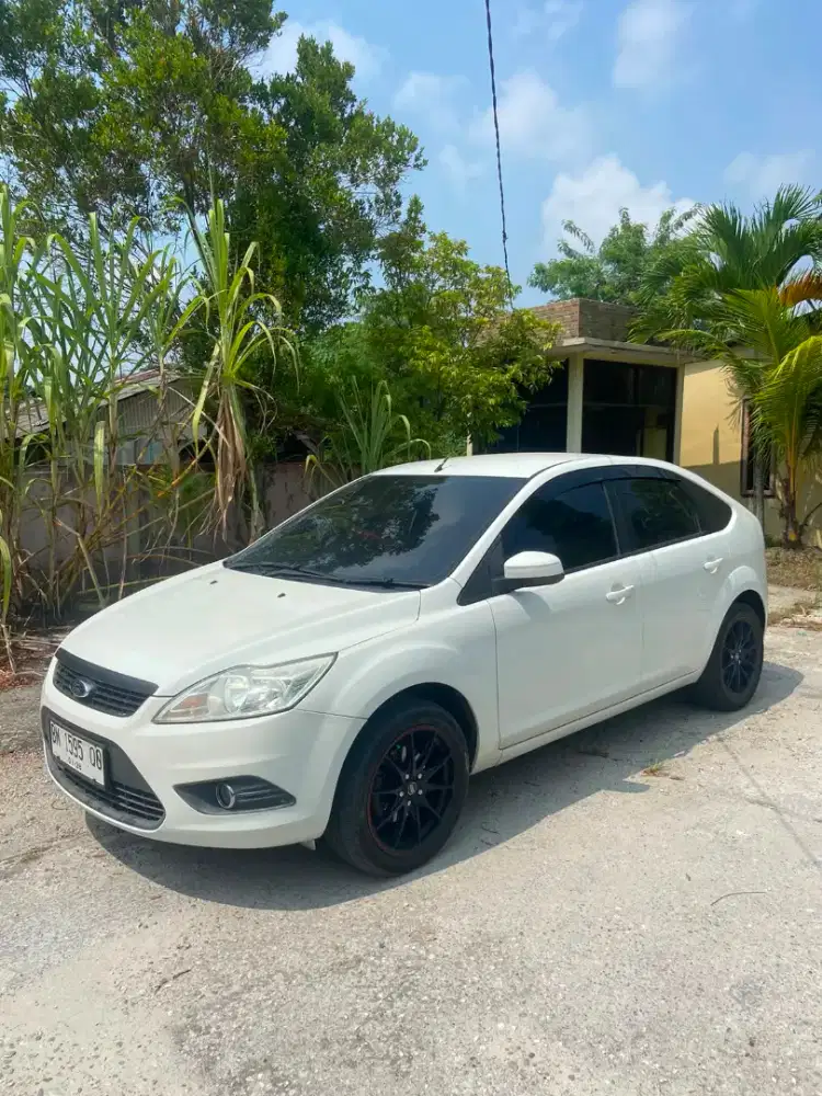 Ford focus S 1.8 AT 2010