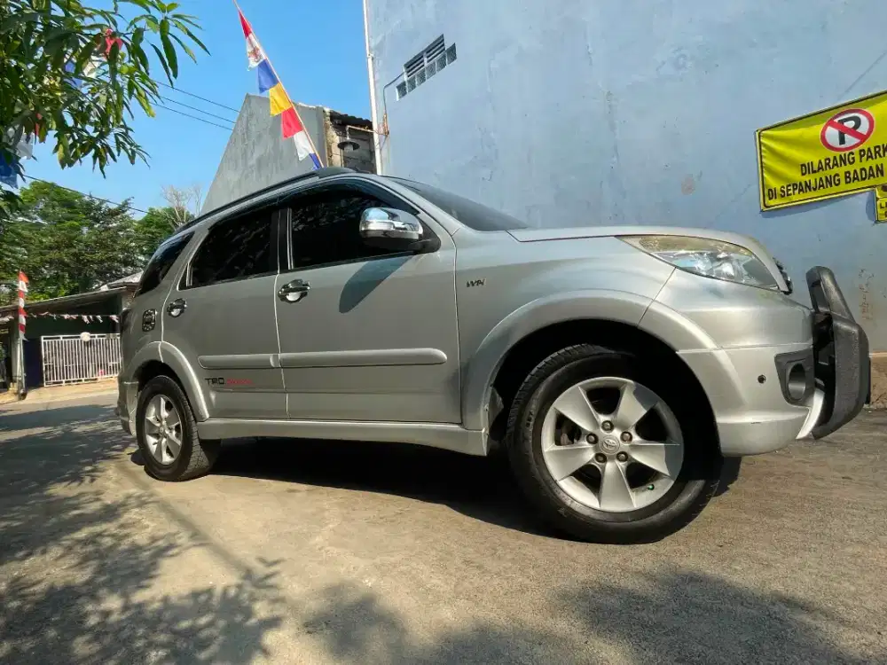 RUSH TRD MANUAL 2014 LOW KM