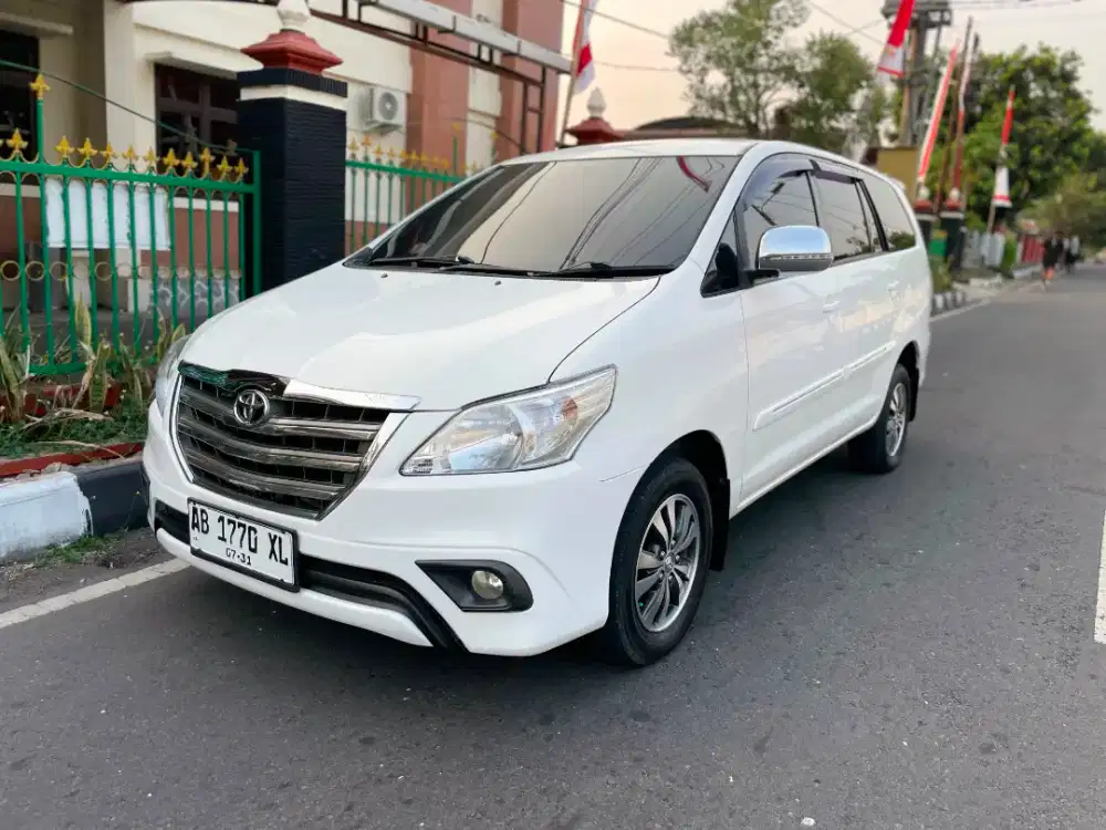 Innova  G 2.5 Disel Metic  2015 atasnama sendiri