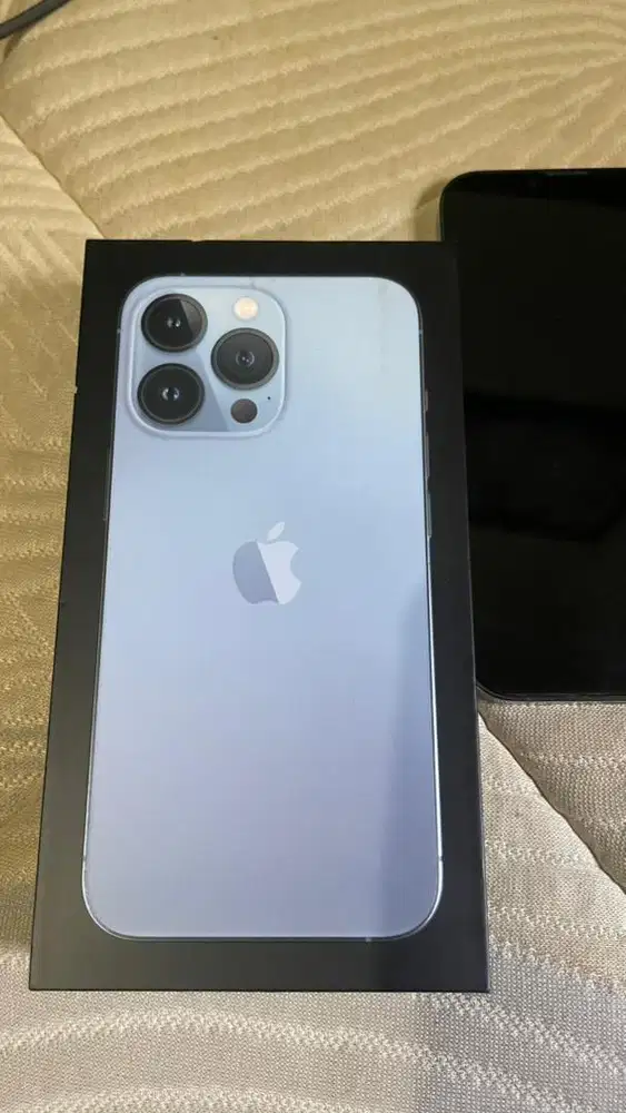 Iphone 13 Pro 128 Gb IBOX pemakian pribadi Kondisi Mulus