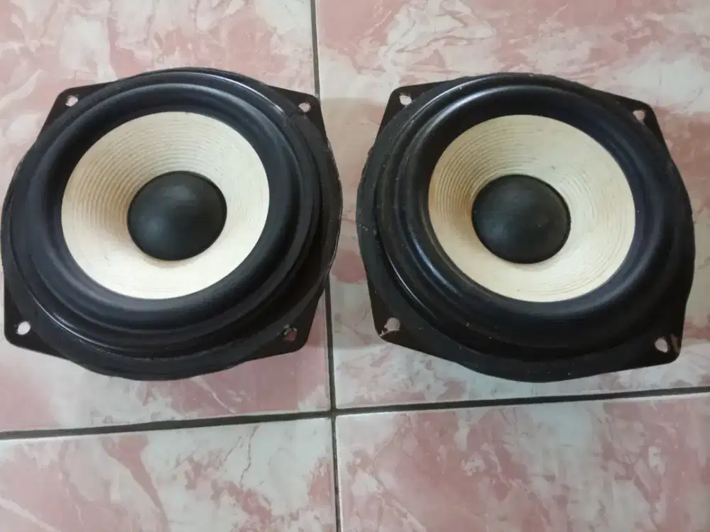 JBL Speaker Sepasang